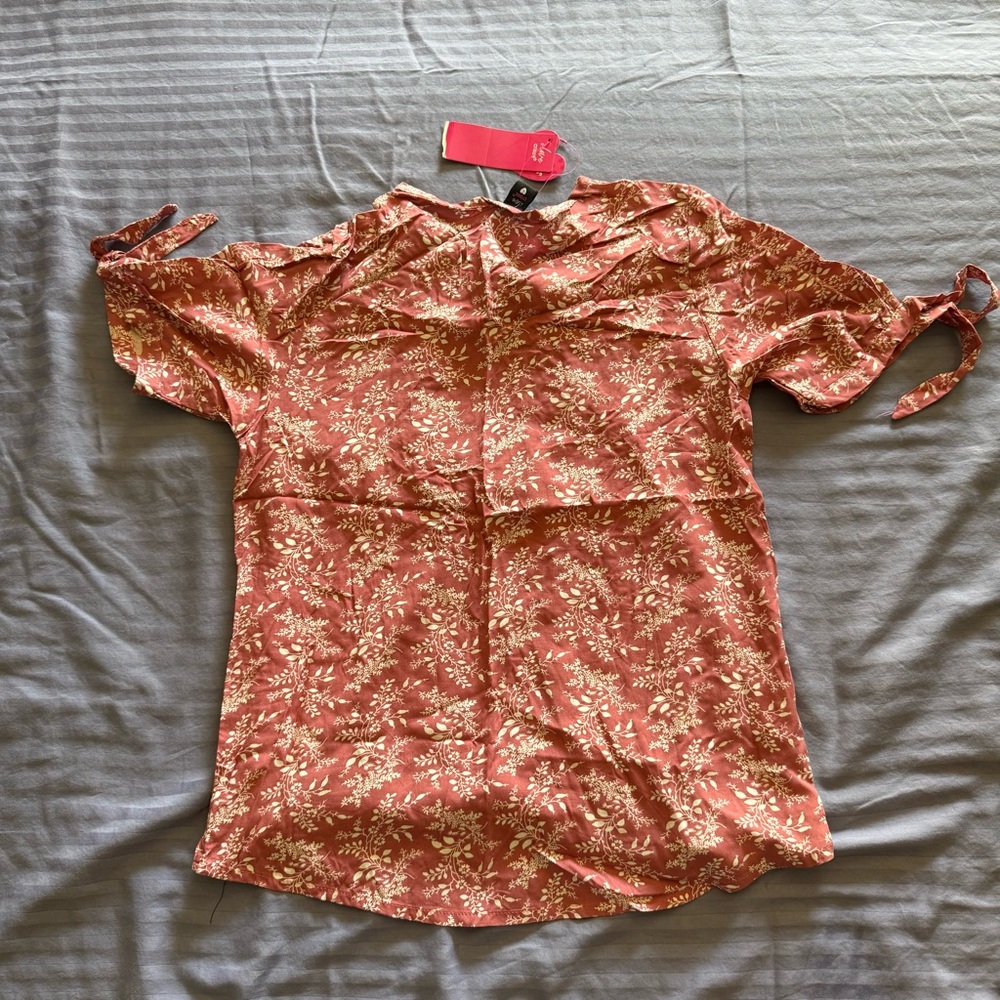 I Love Crissa Women’s Floral Tunic Top Pink Mauve Short Sleeve Size Large NWT - Picture 2 of 6